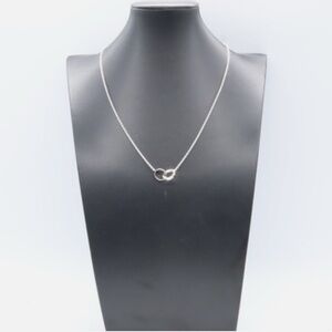 Screw Motif Interlocked Rings Necklace — NEW